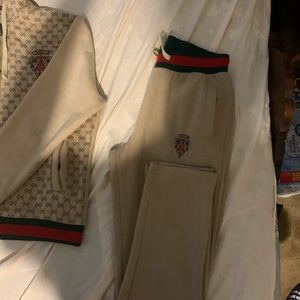 Gucci sweatsuit
